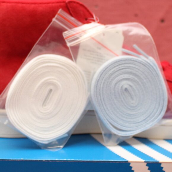 'Chicago' Edition Adidas Pro Model in Power Red - Picture 5 of 15